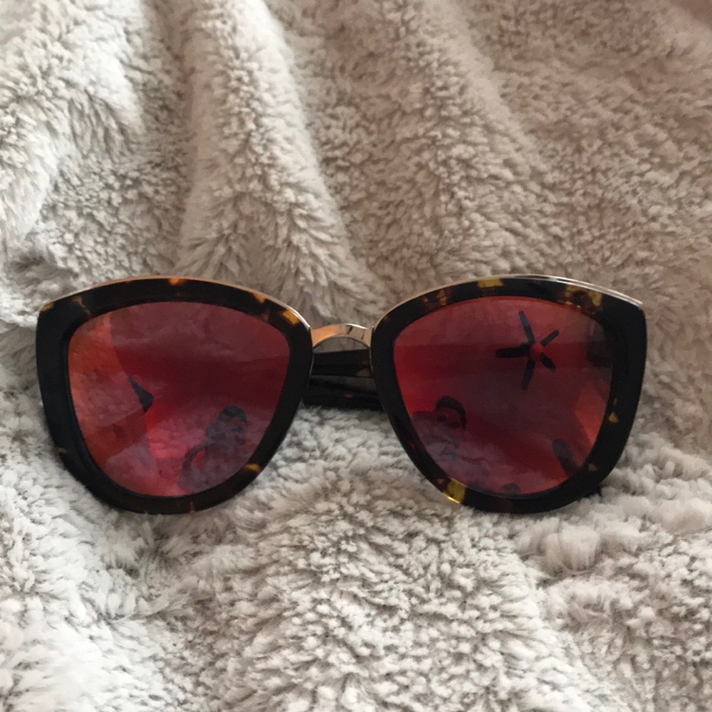 DIFF SUNGLASSES